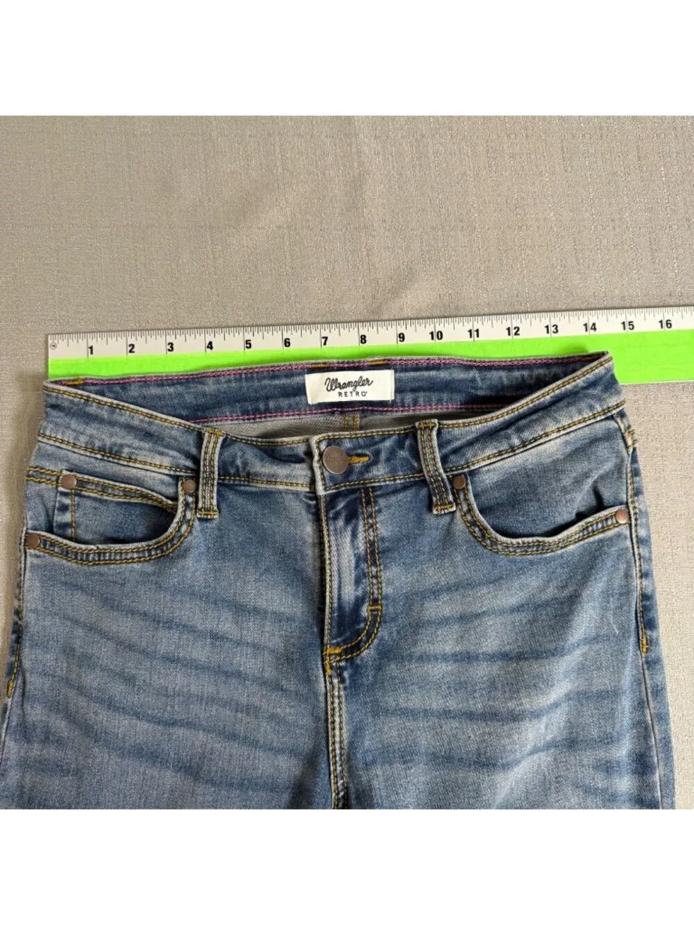 Wrangler Retro Mid Rise Bootcut Jeans 7x31 Medium Wash Denim Western Rodeo Ranch